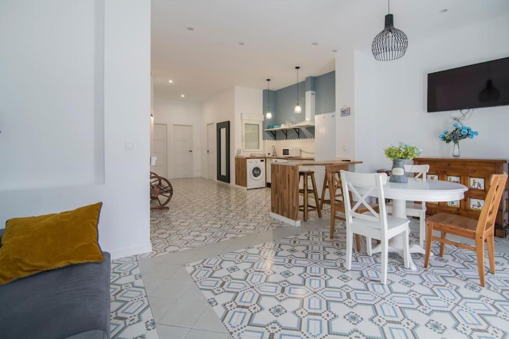 Cozy Flat In City Center Feel The Vibe Selfcheckin Valencia Exterior photo