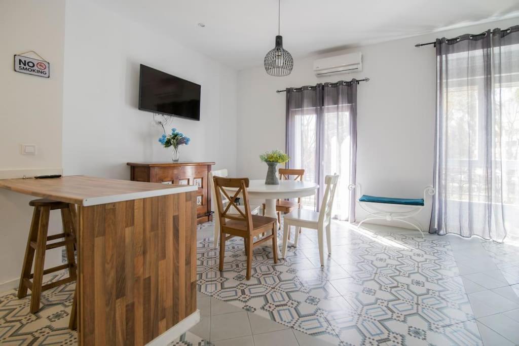 Cozy Flat In City Center Feel The Vibe Selfcheckin Valencia Exterior photo